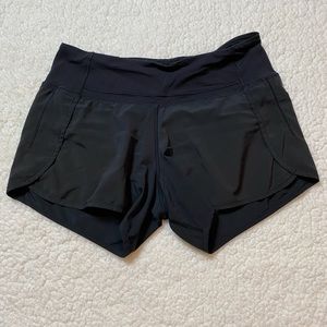 Lululemon Speed Up Short *2.5" - Black size 4 Athletic Shorts